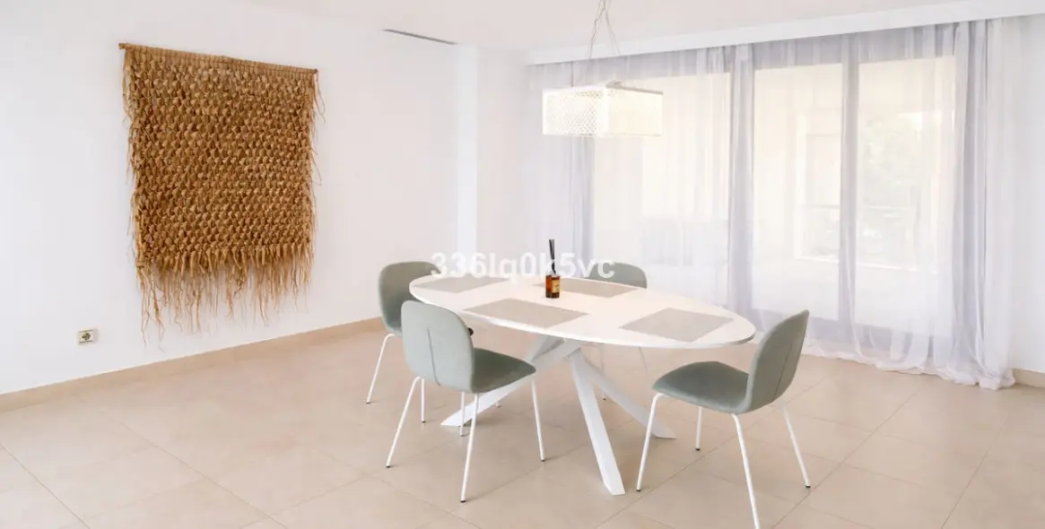 Краткосрочная аренда апартаментов на среднем этаже в Altos de los Monteros 17