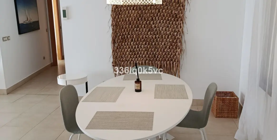 Краткосрочная аренда апартаментов на среднем этаже в Altos de los Monteros 18