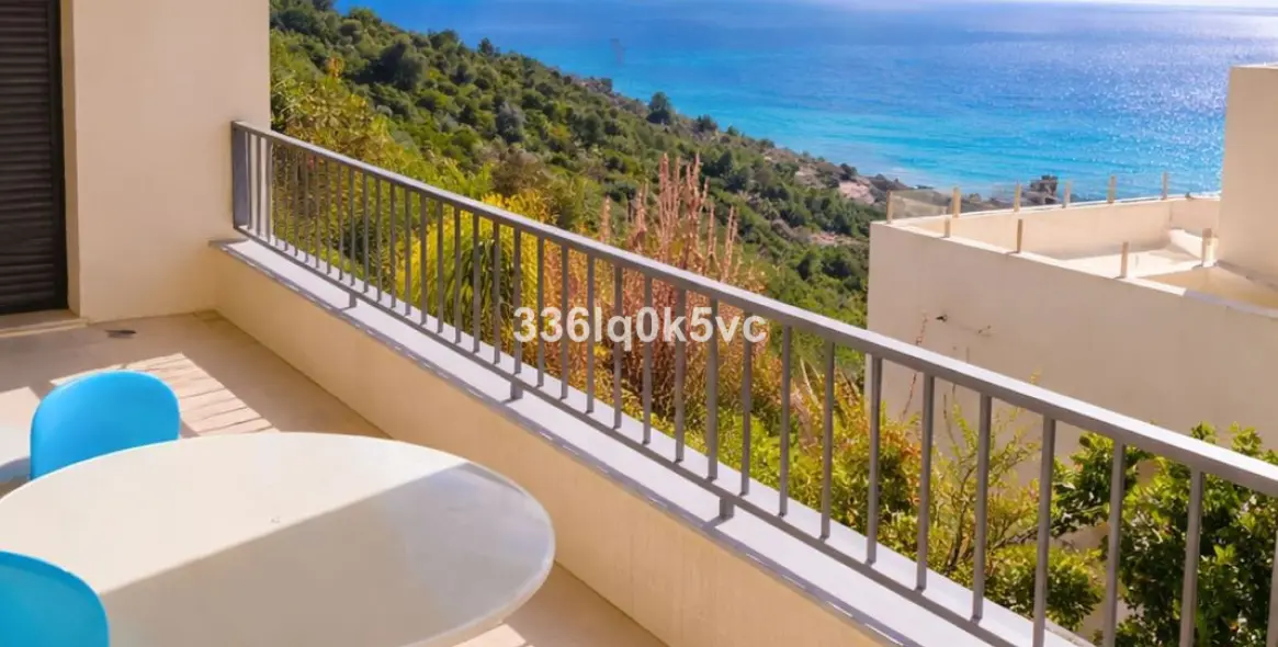 Краткосрочная аренда апартаментов на среднем этаже в Altos de los Monteros 25