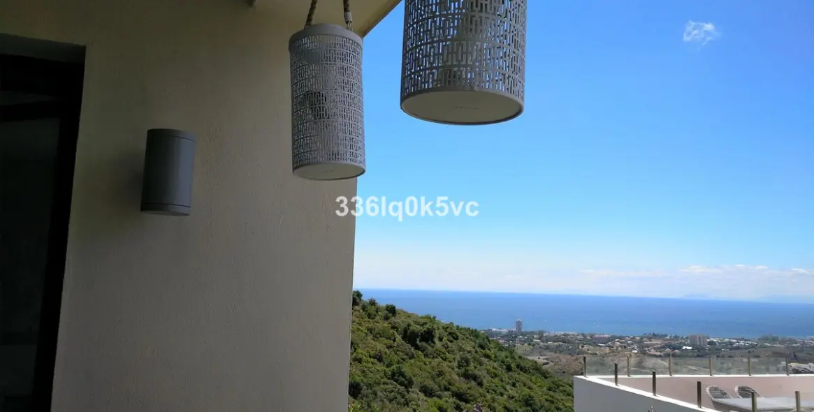 Краткосрочная аренда апартаментов на среднем этаже в Altos de los Monteros 26