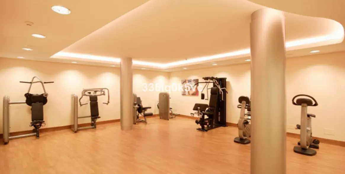 Краткосрочная аренда апартаментов на среднем этаже в Altos de los Monteros 28