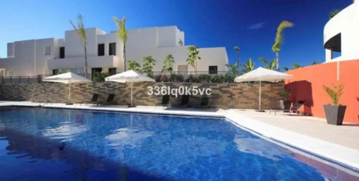 Краткосрочная аренда апартаментов на среднем этаже в Altos de los Monteros 36