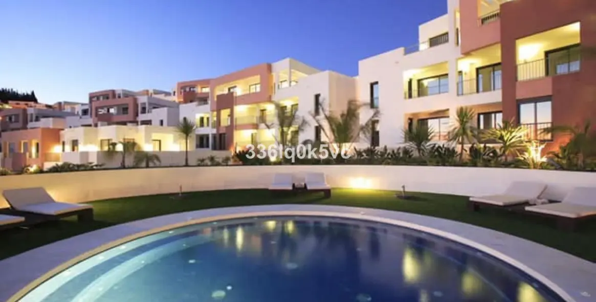 Краткосрочная аренда апартаментов на среднем этаже в Altos de los Monteros 38