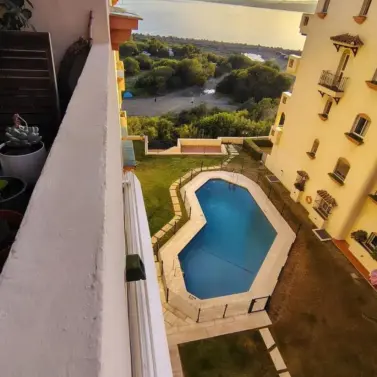 Sale of penthouse in Estepona