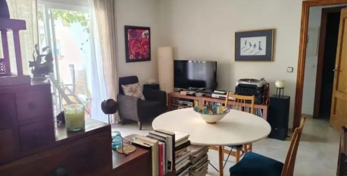 Sale of penthouse in Estepona 2