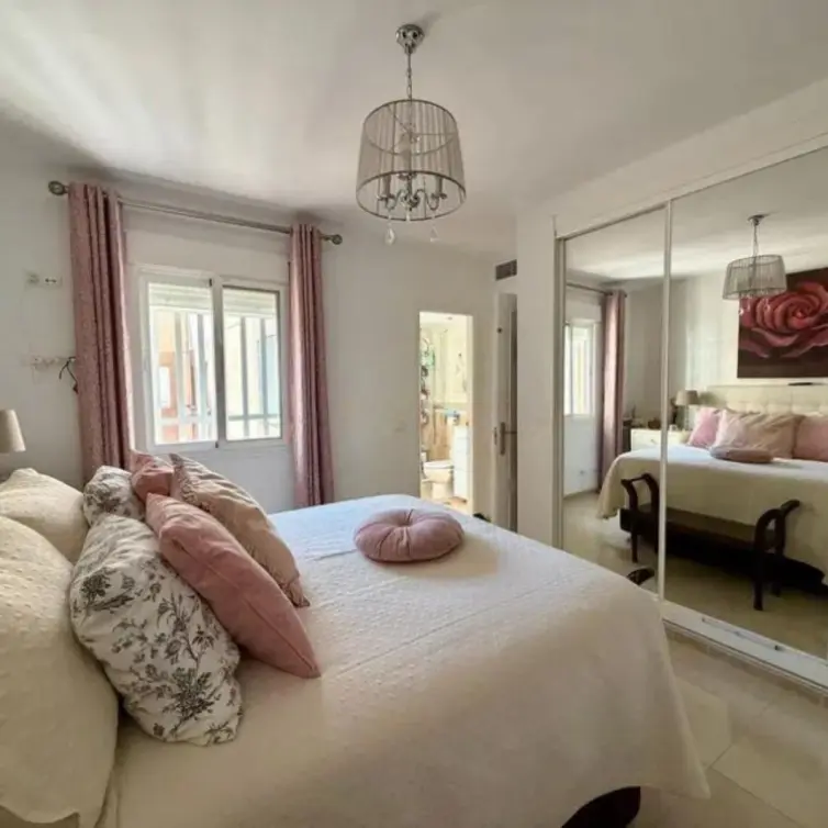 Продажа пентхауса в Estepona