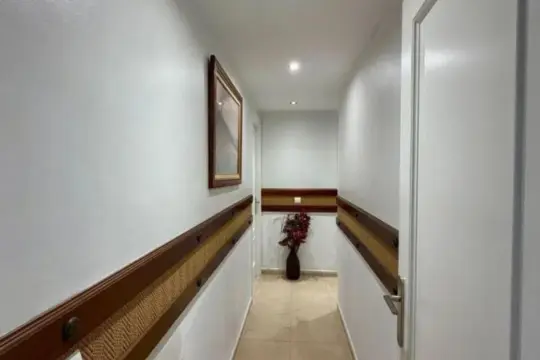 Image 6 thumb