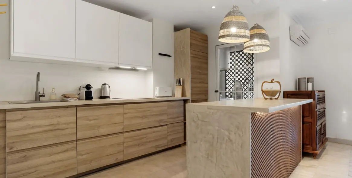 Sale of middle floor apartment in Nueva Andalucía 6