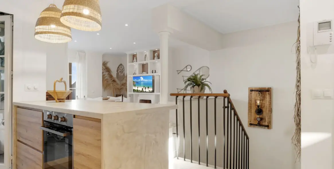 Sale of middle floor apartment in Nueva Andalucía 7