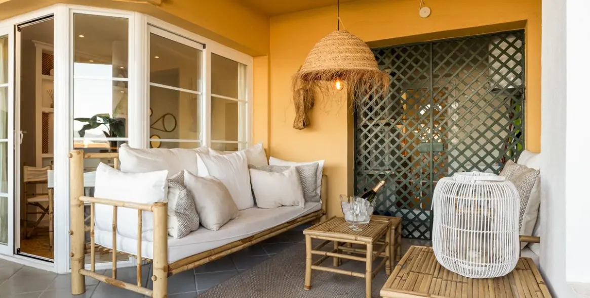 Sale of middle floor apartment in Nueva Andalucía 19