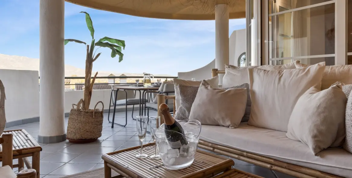 Sale of middle floor apartment in Nueva Andalucía 20