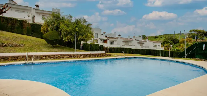 Продажа таунхауса в Estepona 1