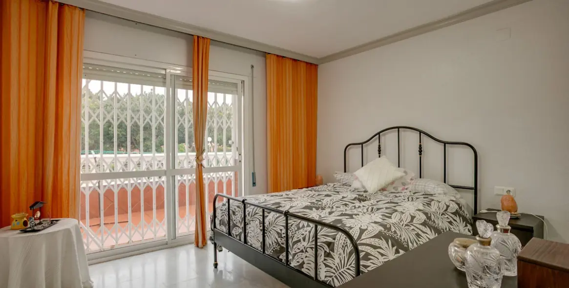 Продажа таунхауса в Estepona 10