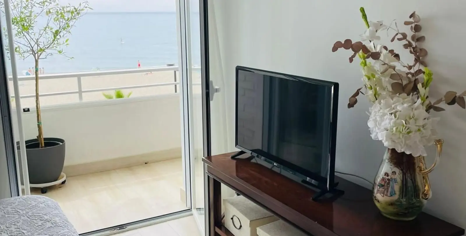 Venta de apartamento en planta media en Fuengirola 8