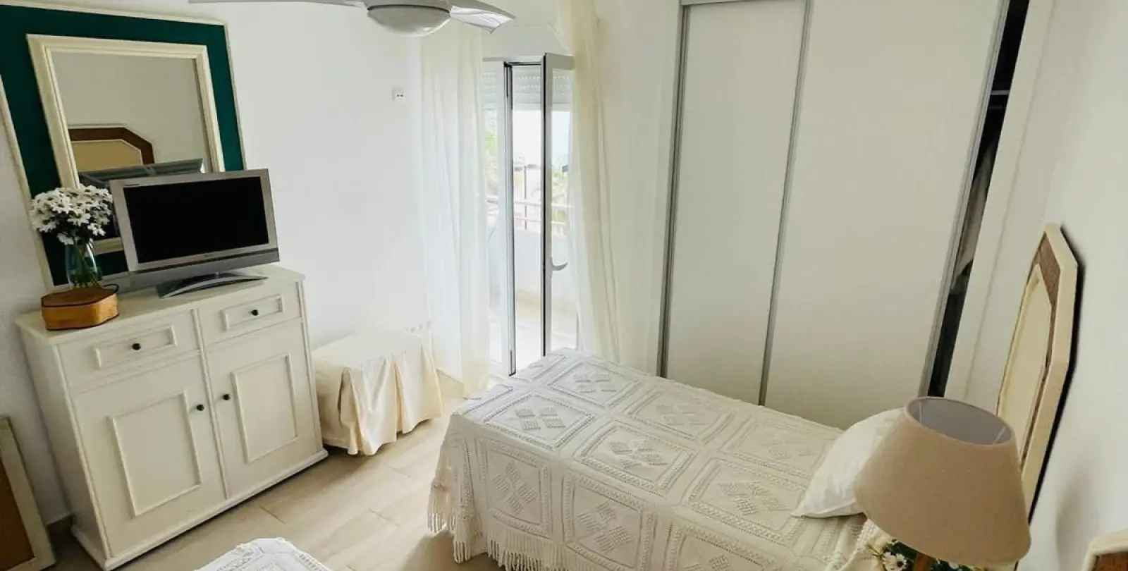 Venta de apartamento en planta media en Fuengirola 9