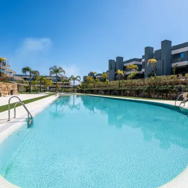 Sale of penthouse in Estepona