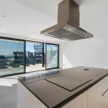 Sale of penthouse in Estepona