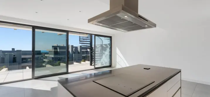 Sale of penthouse in Estepona 3