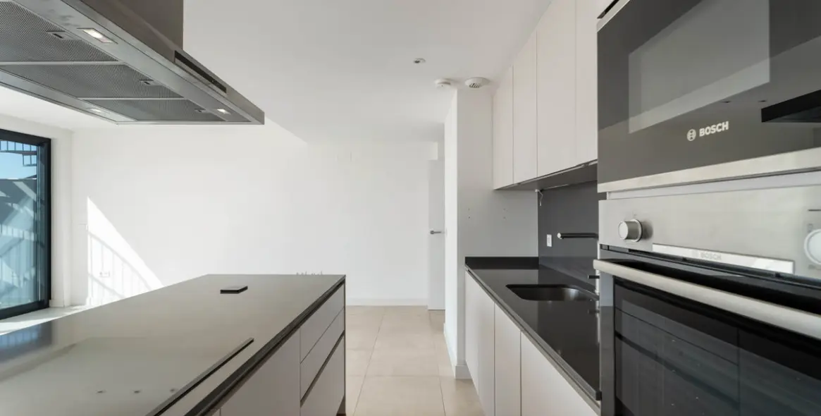 Sale of penthouse in Estepona 5