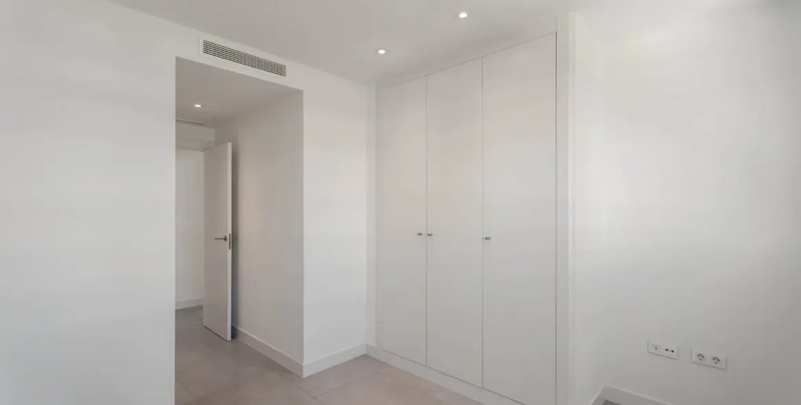 Sale of penthouse in Estepona 20