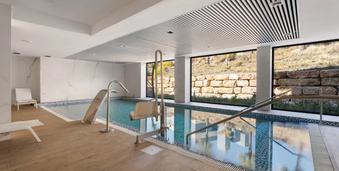 Sale of penthouse in Estepona 26