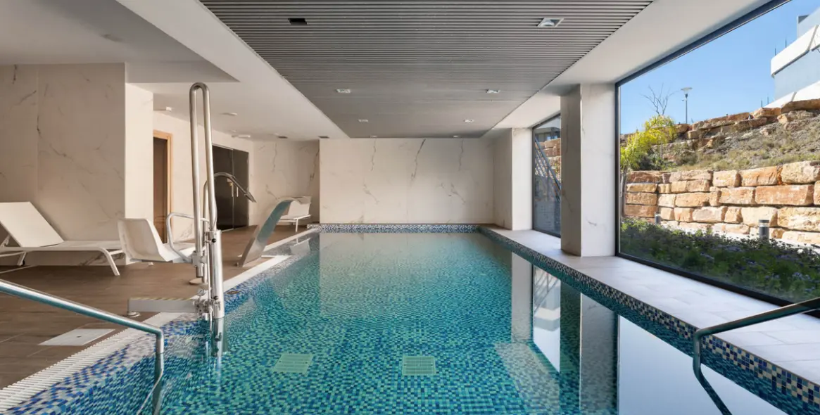 Sale of penthouse in Estepona 27