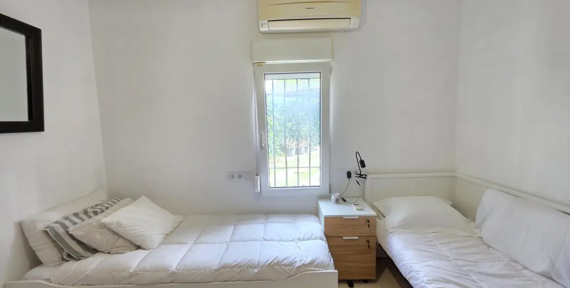 Продажа  отдельно стоящей виллы в Calahonda 19