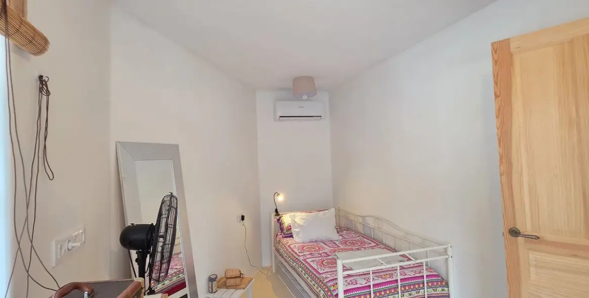 Продажа  отдельно стоящей виллы в Calahonda 20