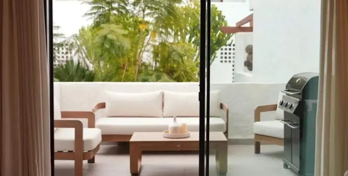 Продажа апартаментов на первом этаже в Nueva Andalucía 1