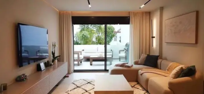 Sale of ground floor apartment in Nueva Andalucía 3