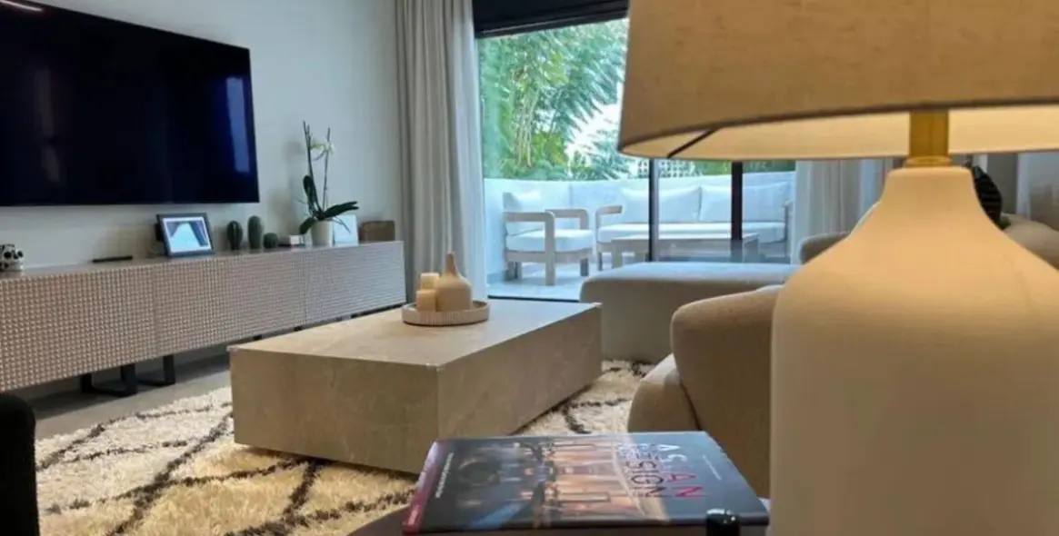 Продажа апартаментов на первом этаже в Nueva Andalucía 32