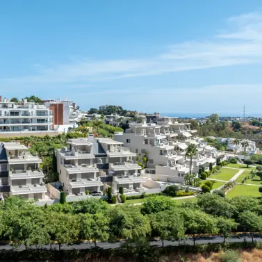 Продажа апартаментов на среднем этаже в Benahavís