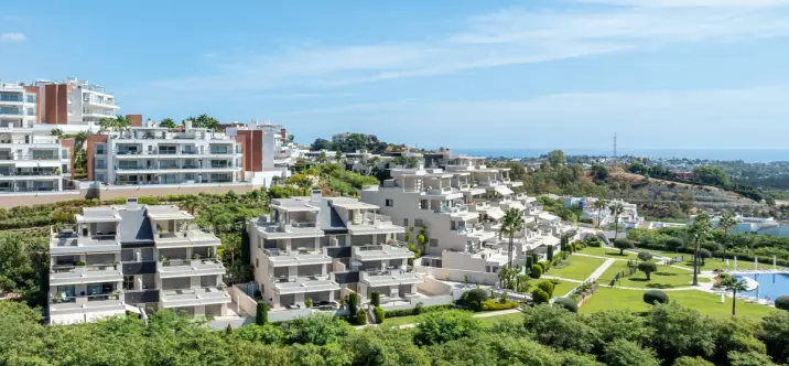 Продажа апартаментов на среднем этаже в Benahavís 1