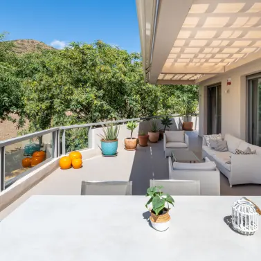 Продажа апартаментов на среднем этаже в Benahavís