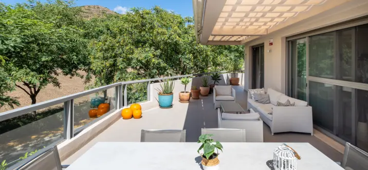 Продажа апартаментов на среднем этаже в Benahavís 3