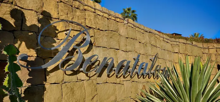 Venta de apartamento en planta baja en Estepona 1