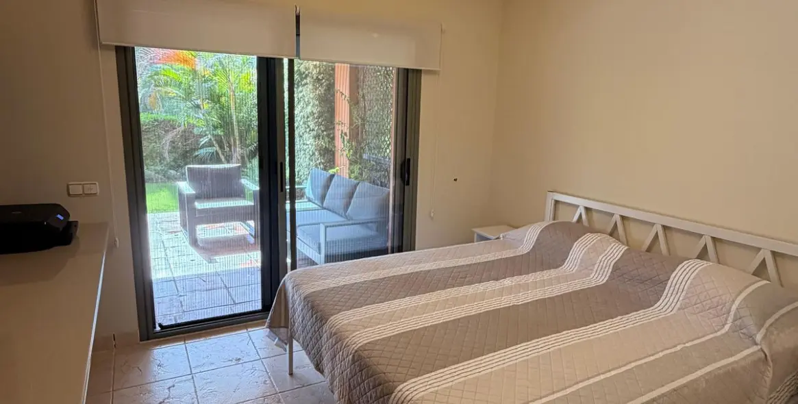 Sale of ground floor apartment in Estepona 9