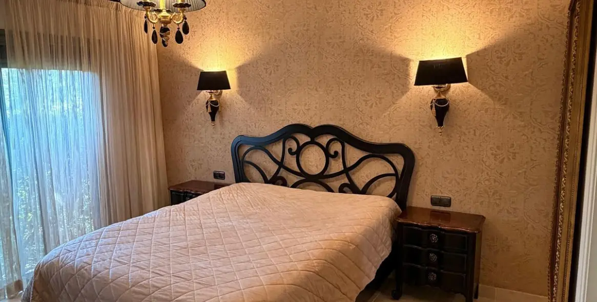 Sale of ground floor apartment in Estepona 10