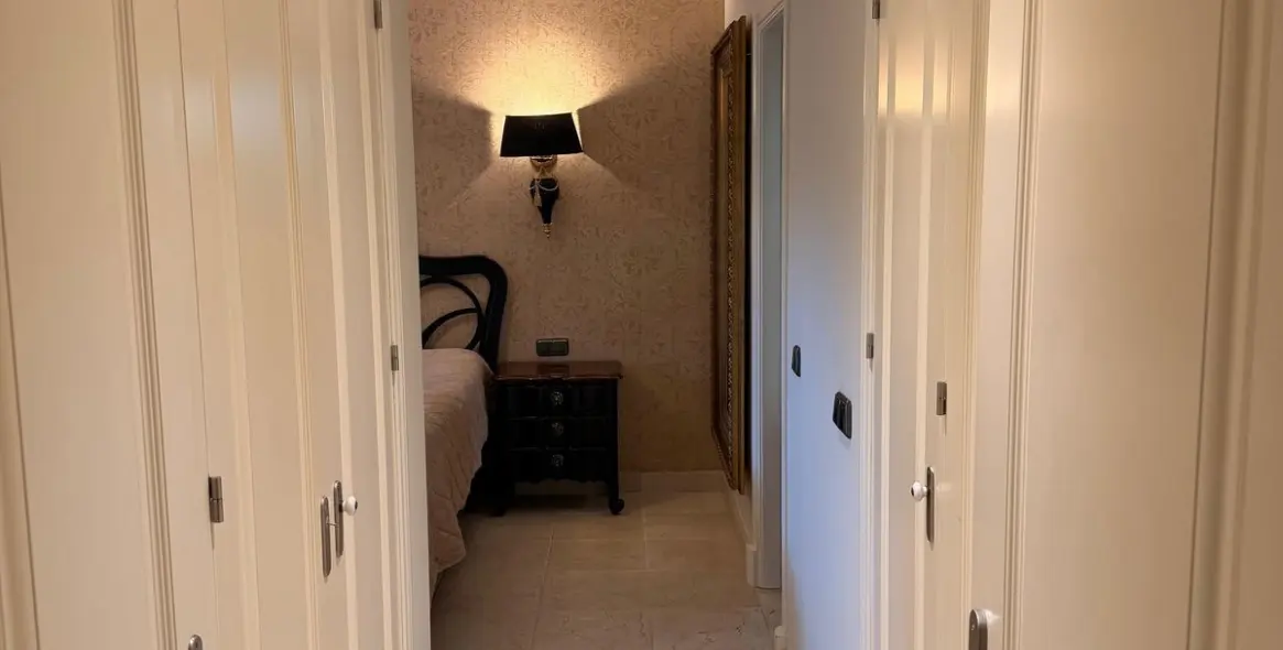 Sale of ground floor apartment in Estepona 16