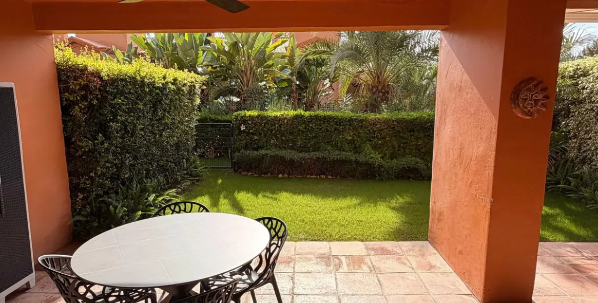 Sale of ground floor apartment in Estepona 24