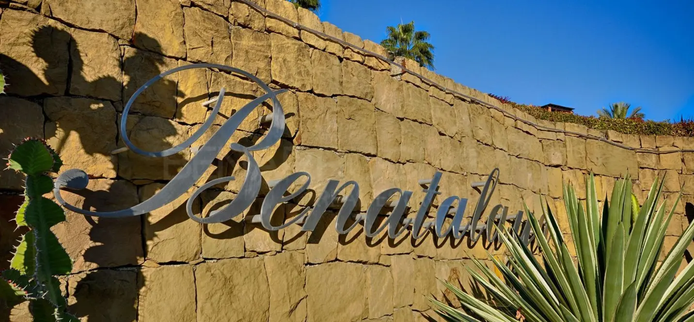 Продажа апартаментов на первом этаже в Estepona 1