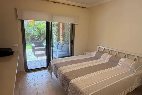 Image 9 thumb