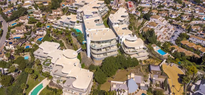 Sale of middle floor apartment in Benalmadena 0