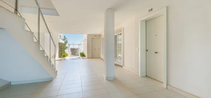Sale of middle floor apartment in Benalmadena 4