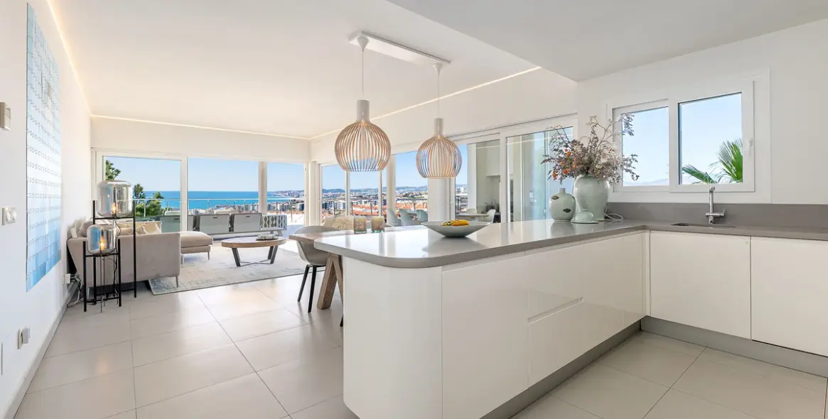Sale of middle floor apartment in Benalmadena 6