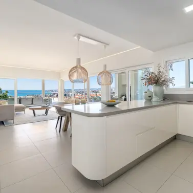 Sale of middle floor apartment in Benalmadena