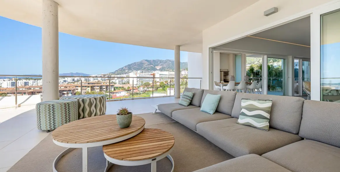 Sale of middle floor apartment in Benalmadena 15