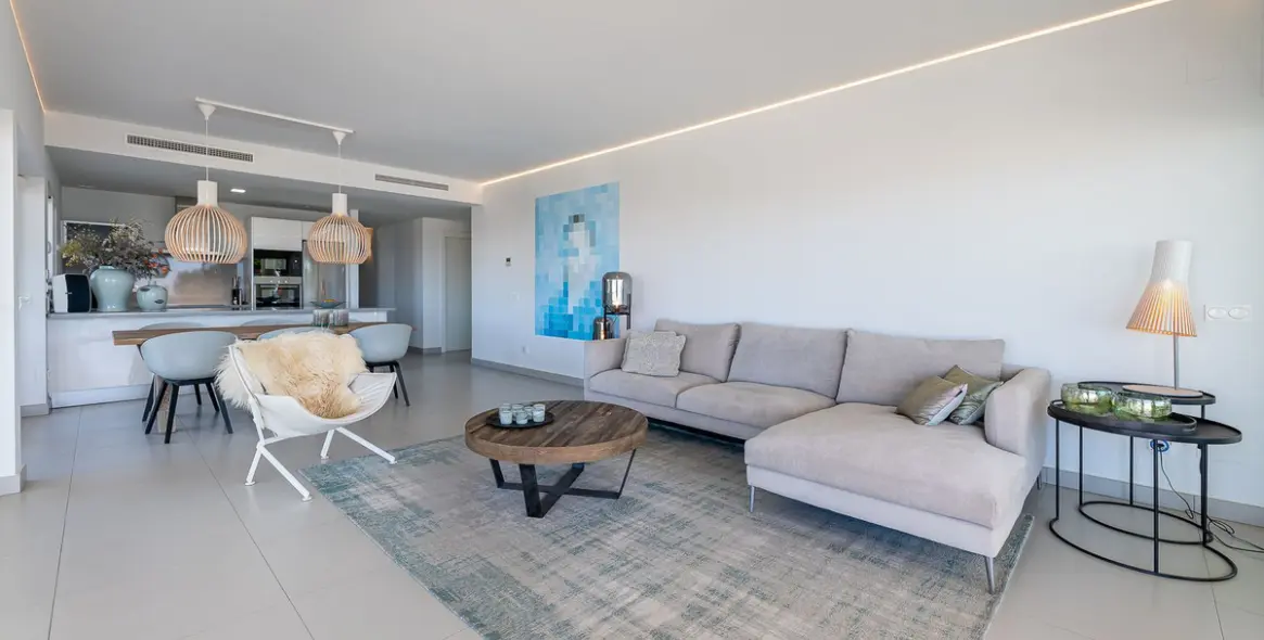 Sale of middle floor apartment in Benalmadena 22