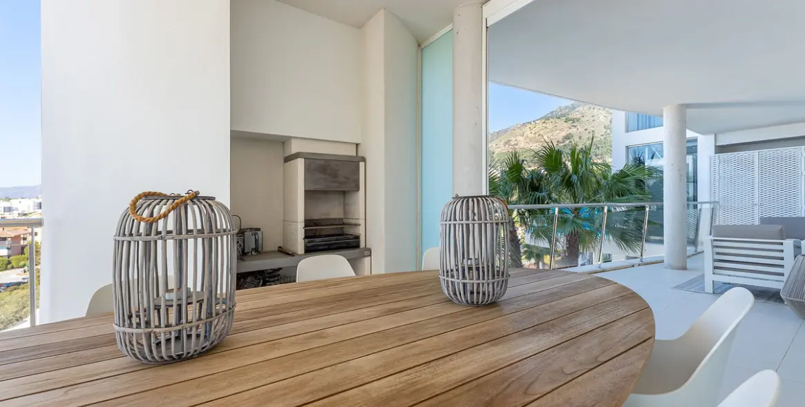 Sale of middle floor apartment in Benalmadena 26