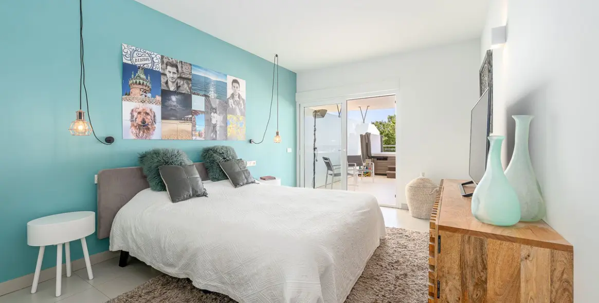 Sale of middle floor apartment in Benalmadena 37